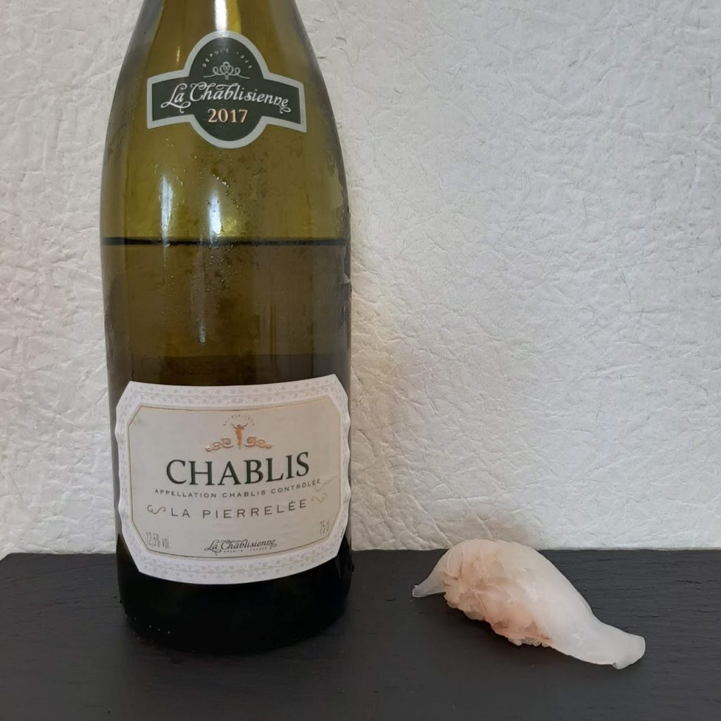 ヒラメ×ラ・シャブリジェンヌ シャブリ ラ・ピエレレ 2017（La Chablisienne Chablis La Pierrelée 2017）